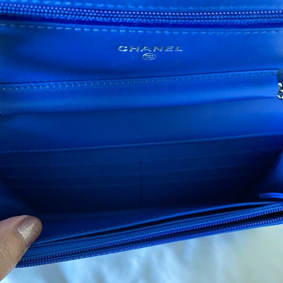 Beautiful royal blue Chanel Wallet on chain WOC 💙 - Picture 7 of 8
